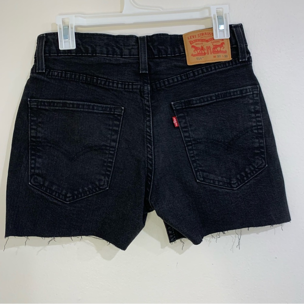 Levi's Jean Cutoff Shorts Women's Size 30 Black 514 Denim Summer Beach Inseam 4"